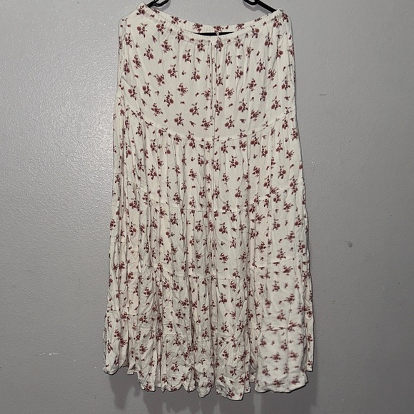Free People Floral Maxi Skirt - Cream and Red - Picture 2 of 6